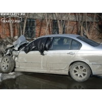 Продам а/м BMW 3 series битый