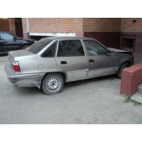 Продам а/м Daewoo Nexia битый
