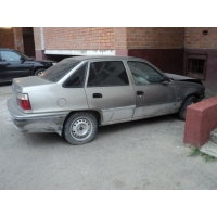 Продам а/м Daewoo Nexia битый