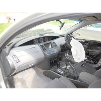 Продам а/м Nissan Primera битый