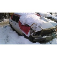 Продам а/м ВАЗ 2107 аварийный