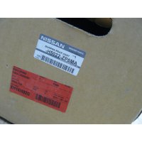 Продам бампер  для Nissan Navara