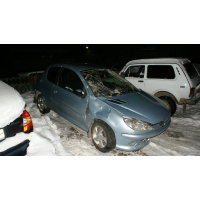 Продам Peugeot 206 битый
