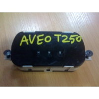 Продам Часы электронные  для Chevrolet Aveo