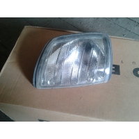 Продам поворотник  для Mercedes-Benz W124