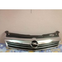 Продам Решетка радиатора  для Opel Astra