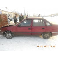 Продам а/м Daewoo Nexia битый
